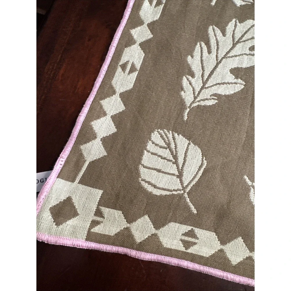 Anthropologie Danika Kitchen Towel Dish Tea Scandi Modern Oak‎ Leaf Geometric